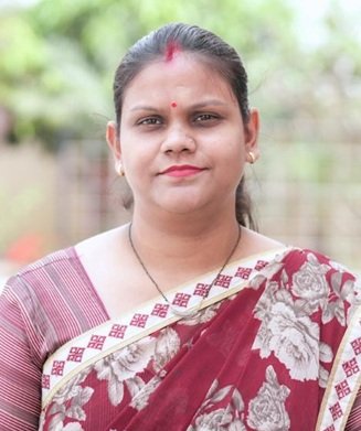 POOJA  YADAV